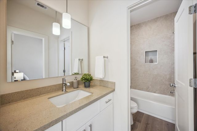 5905 Urban Pines Street, Houston, TX 77091