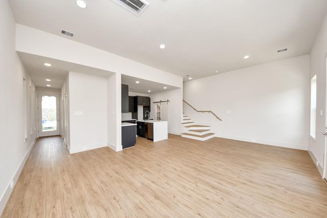 5905 Urban Pines Street, Houston, TX 77091