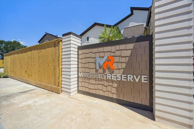5905 Urban Pines Street, Houston, TX 77091