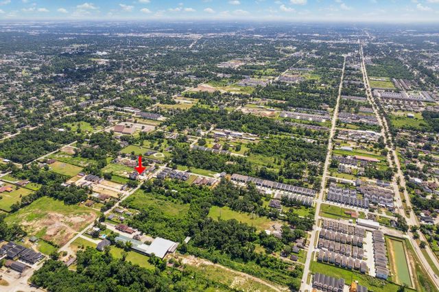 5905 Urban Pines Street, Houston, TX 77091