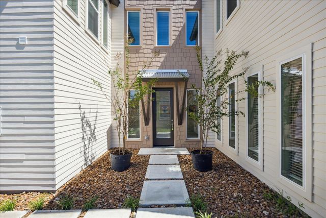 5905 Urban Pines Street, Houston, TX 77091