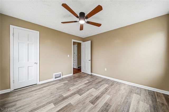 729 W Main Street, Geneva, OH 44041