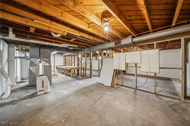 729 W Main Street, Geneva, OH 44041