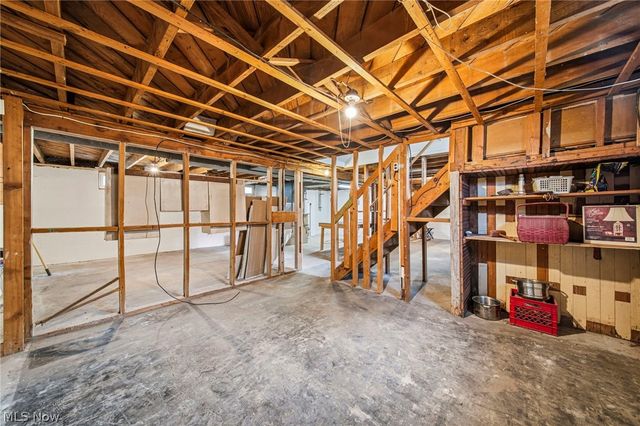 729 W Main Street, Geneva, OH 44041