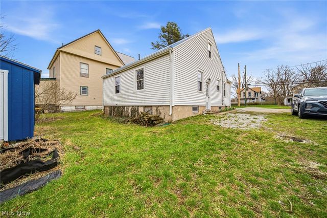 729 W Main Street, Geneva, OH 44041