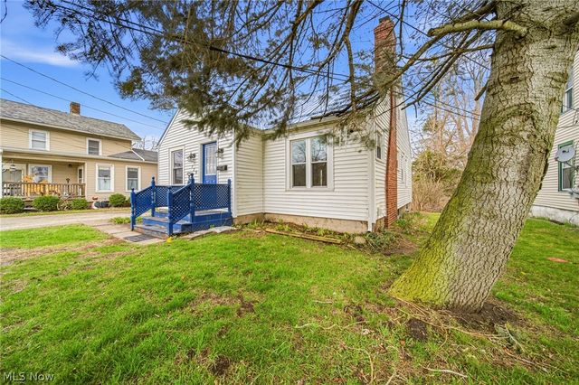 729 W Main Street, Geneva, OH 44041