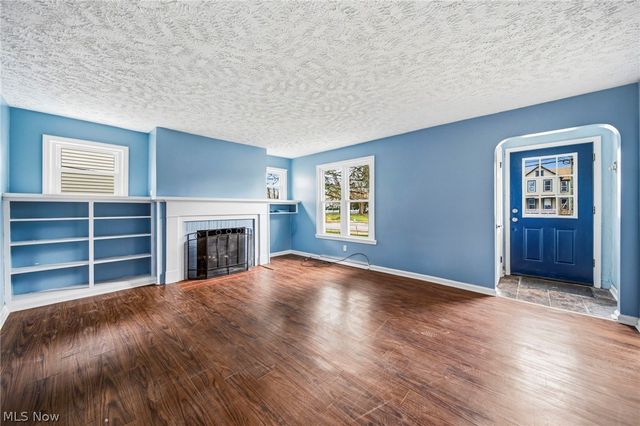 729 W Main Street, Geneva, OH 44041