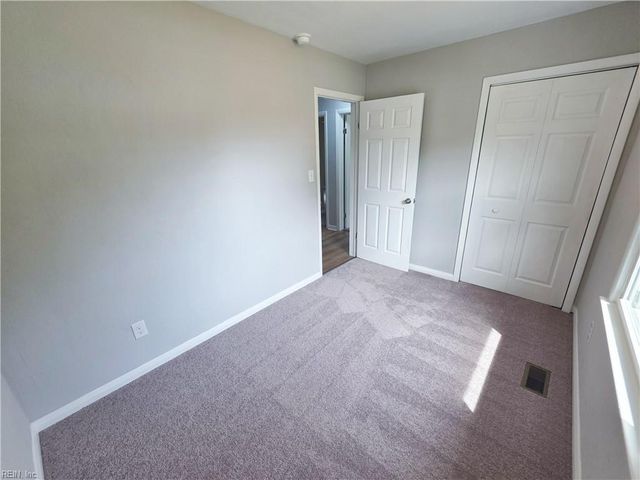 45 Londonshire TER, Hampton, VA 23666