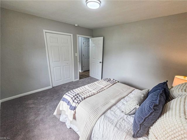 45 Londonshire TER, Hampton, VA 23666