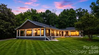 313 Italy Street NE, Valdese, NC 28690