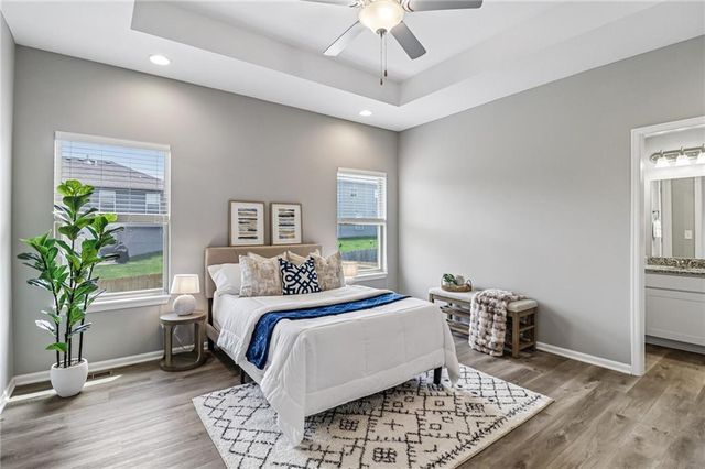 1205 NW Hilltop Lane, Grain Valley, MO 64029