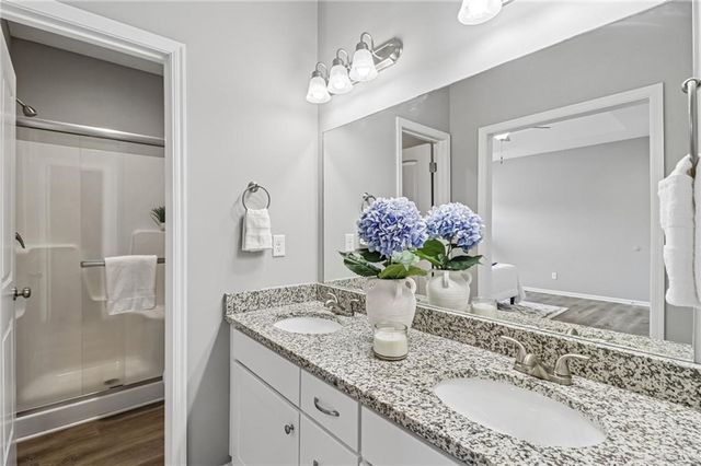 1205 NW Hilltop Lane, Grain Valley, MO 64029