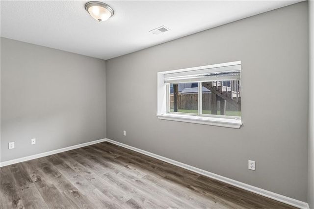 1205 NW Hilltop Lane, Grain Valley, MO 64029