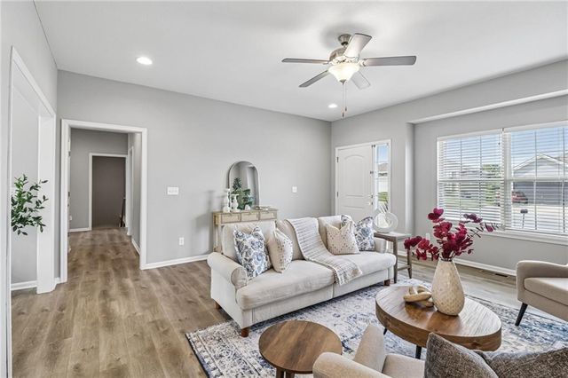 1205 NW Hilltop Lane, Grain Valley, MO 64029