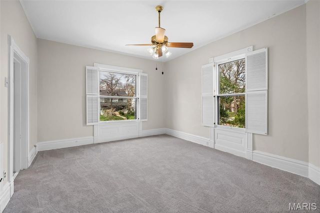 156 Gray Avenue, Webster Groves, MO 63119