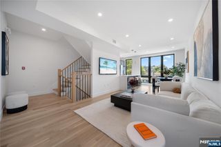 28 Beacon Avenue 3, Jersey City, NJ 07306