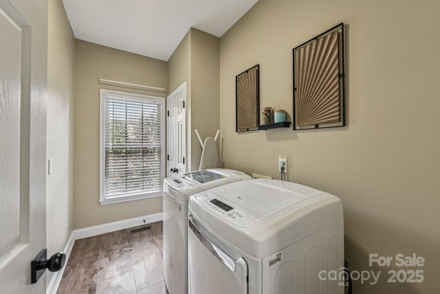 2710 Ashbourne Drive, Gastonia, NC 28056