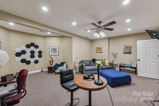 2710 Ashbourne Drive, Gastonia, NC 28056