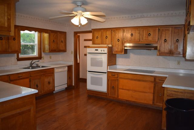 4703 CEDAR ROSE DR, Millington, TN 38053