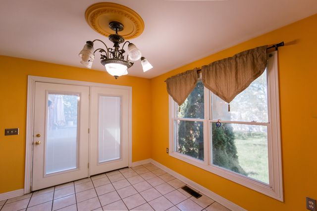 1324 Saddle Club Way, Lexington, KY 40504