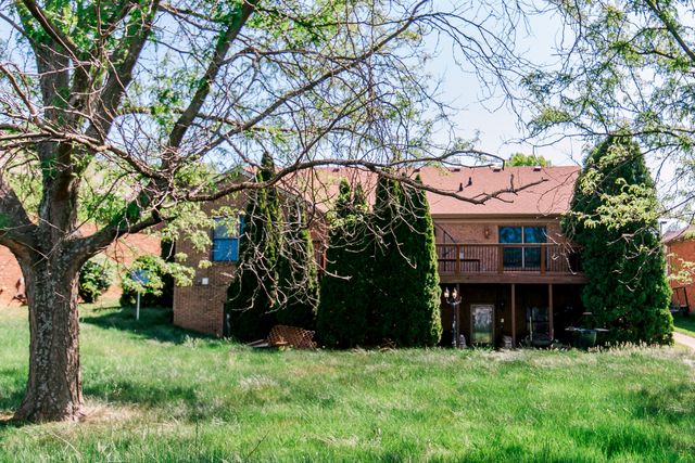1324 Saddle Club Way, Lexington, KY 40504