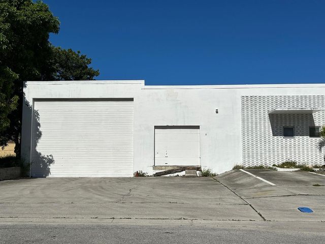 602 S 5th Street, Fort Pierce, FL 34950