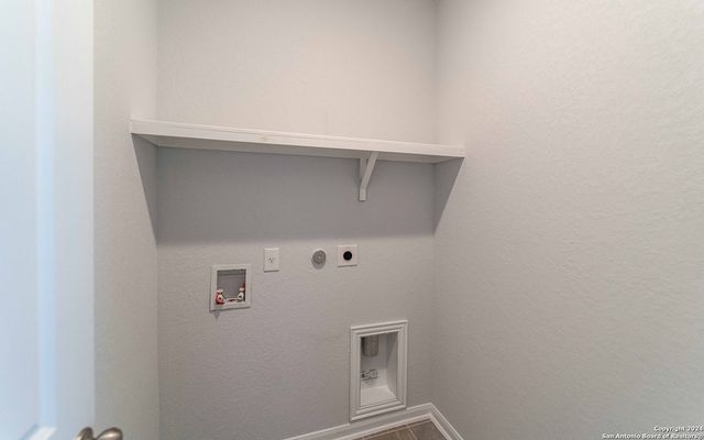 5215 Olene Flats, Von Ormy, TX 78073