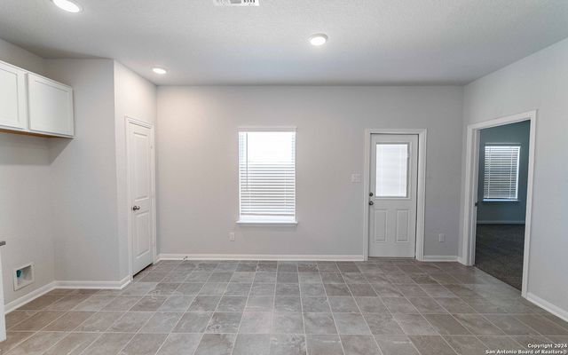 5215 Olene Flats, Von Ormy, TX 78073