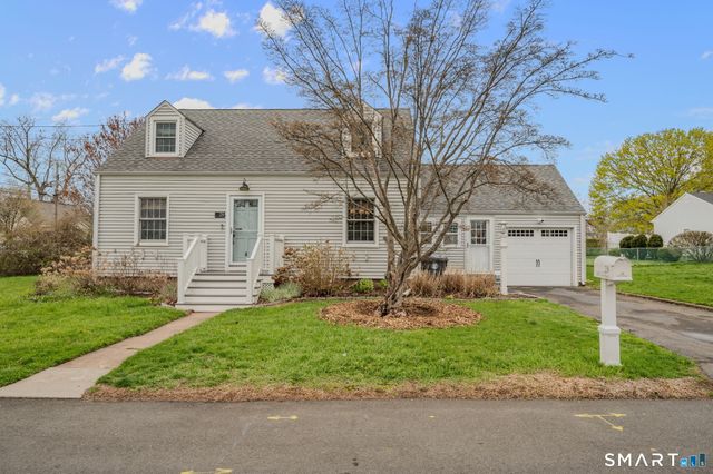 28 Mill Creek Road, Branford, CT 06405