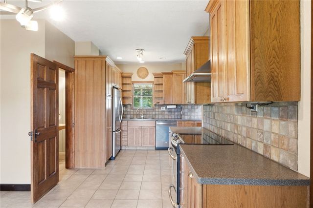 185 S Valley Road, Xenia, OH 45385