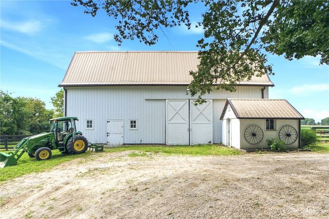 185 S Valley Road, Xenia, OH 45385