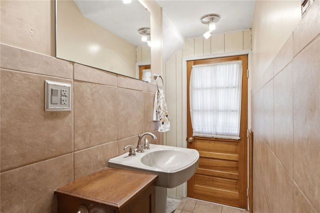 185 S Valley Road, Xenia, OH 45385