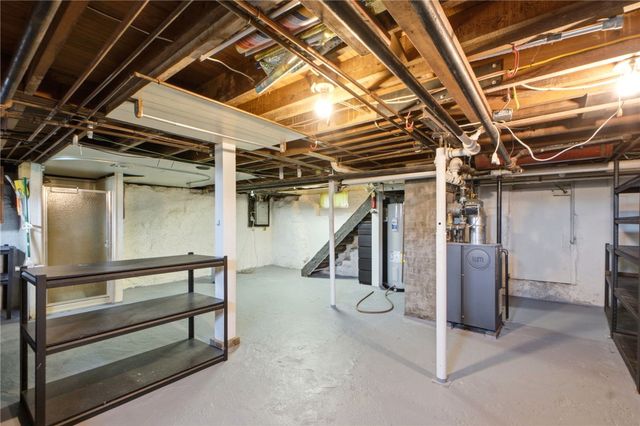 185 S Valley Road, Xenia, OH 45385