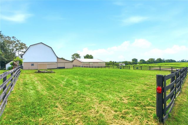 185 S Valley Road, Xenia, OH 45385