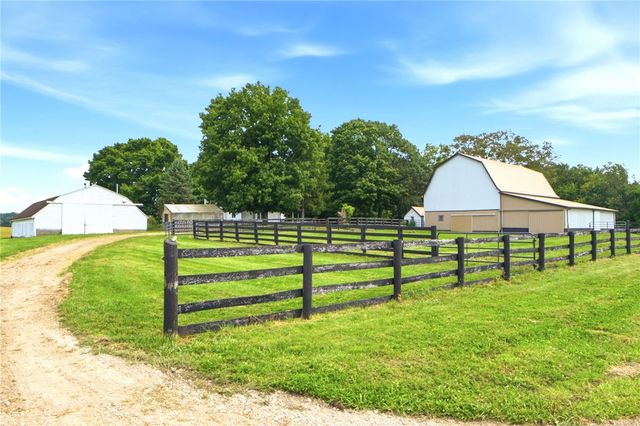 185 S Valley Road, Xenia, OH 45385
