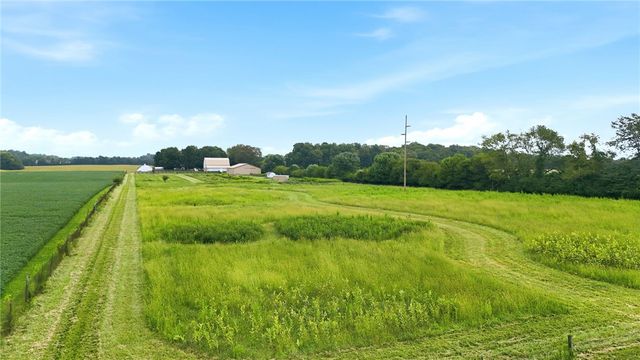 185 S Valley Road, Xenia, OH 45385