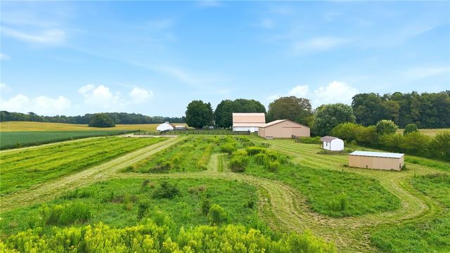 185 S Valley Road, Xenia, OH 45385
