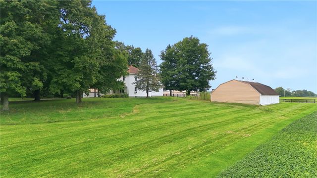 185 S Valley Road, Xenia, OH 45385