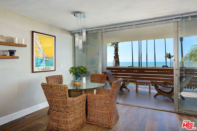 1025 Ocean Avenue 102, Santa Monica, CA 90403