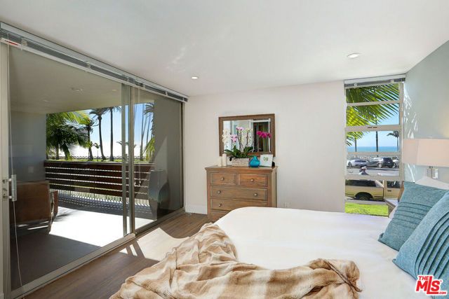 1025 Ocean Avenue 102, Santa Monica, CA 90403