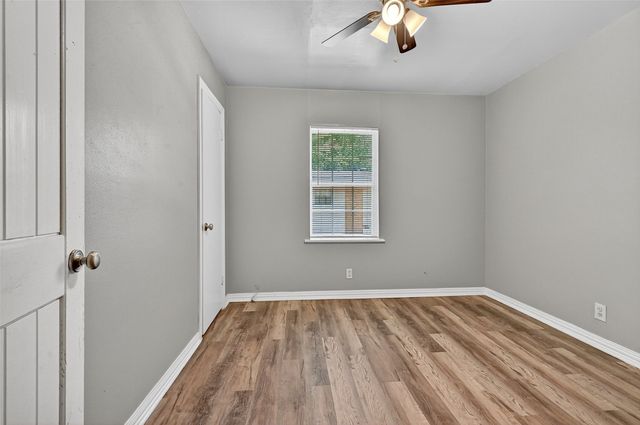401 S Contemporary Drive, Sherman, TX 75092