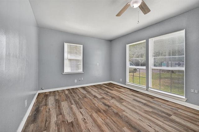 401 S Contemporary Drive, Sherman, TX 75092