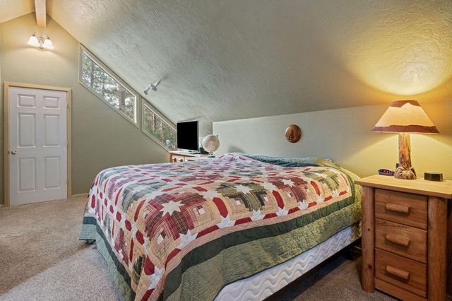 19373 Indian Summer Road, Bend, OR 97702