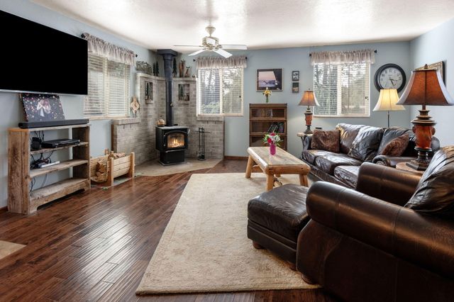 19373 Indian Summer Road, Bend, OR 97702