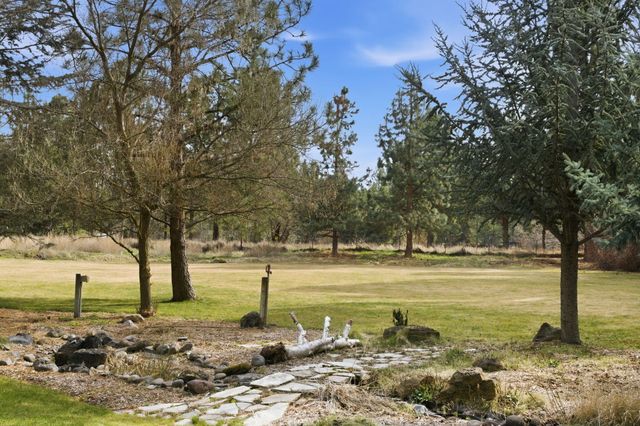 19373 Indian Summer Road, Bend, OR 97702