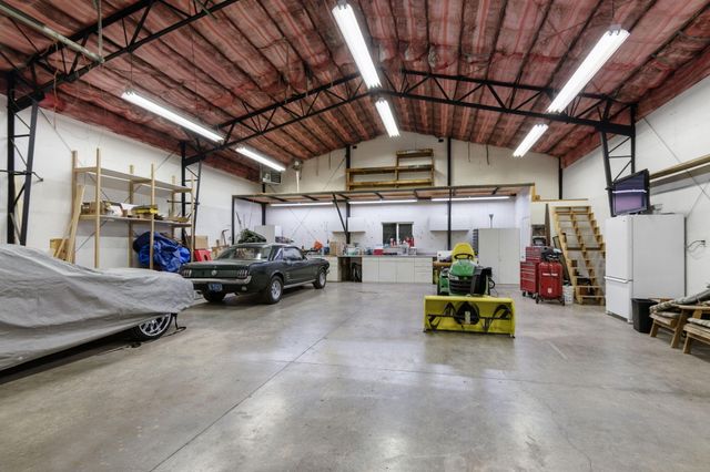 19373 Indian Summer Road, Bend, OR 97702