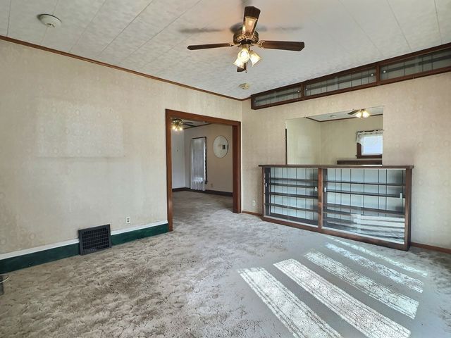 516 5th Avenue N, Clinton, IA 52732