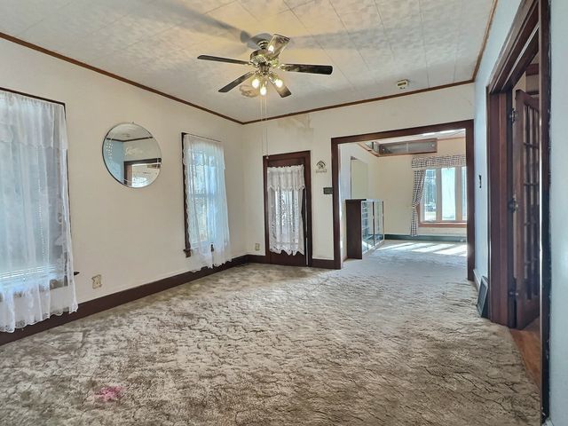 516 5th Avenue N, Clinton, IA 52732