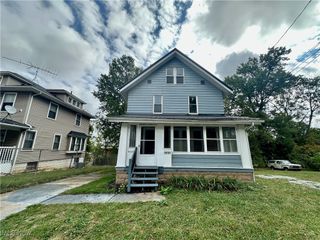 1111 East Avenue, Akron, OH 44307