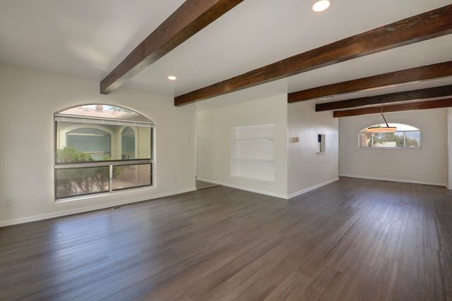 706 Cerro De Ortega Drive SE, Rio Rancho, NM 87124